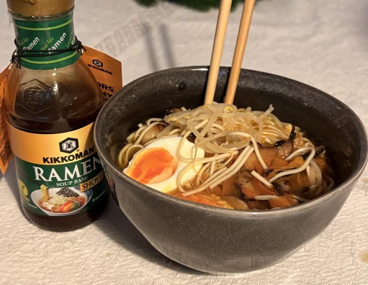 Gyors zöldséges ramen (kész alapléhez)