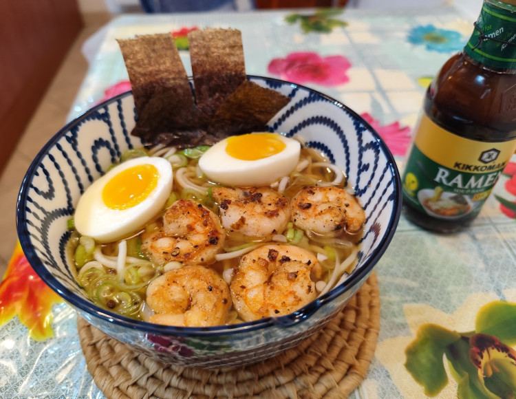 Shoju ramen garnélával